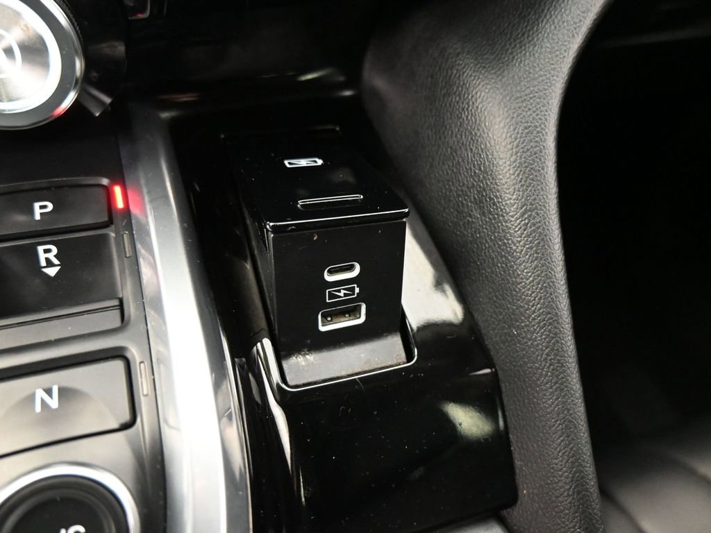 Used 2023 Acura MDX FWD image 15