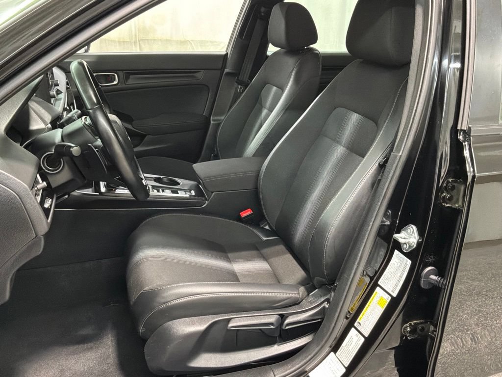 Used 2025 Honda Civic Sport image 19