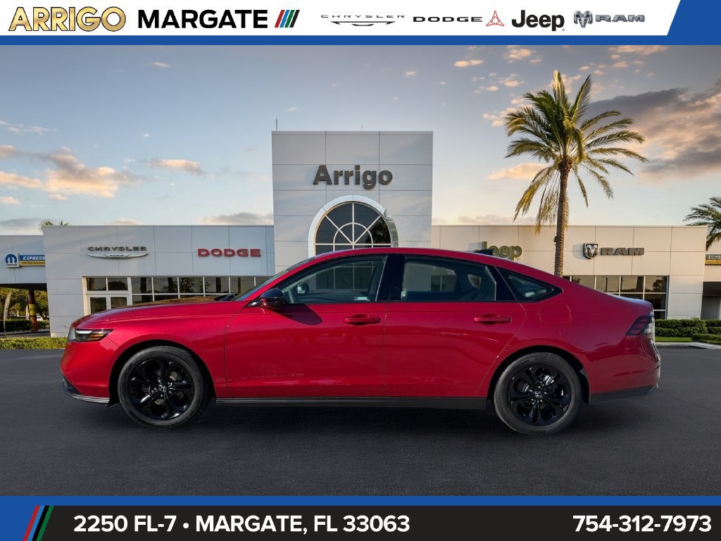 Used 2025 Honda Accord SE image 4