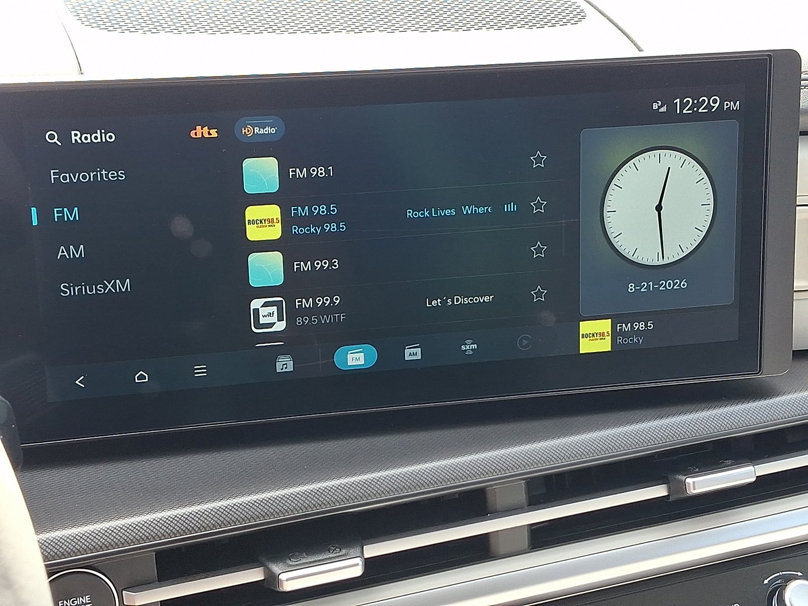 Certified 2024 Hyundai Santa Fe SE AWD/4WD image 17