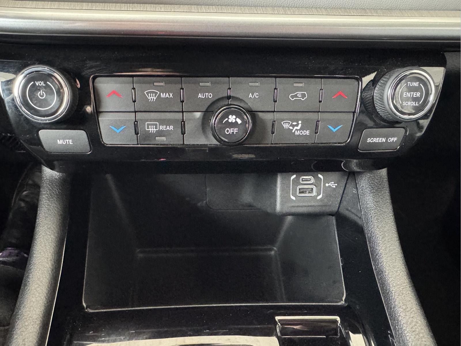 Used 2024 Jeep Compass Limited AWD/4WD image 23