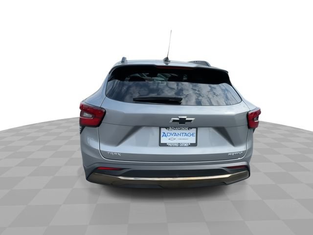 Used 2025 Chevrolet Trax ACTIV w/ Sunroof Package FWD image 7