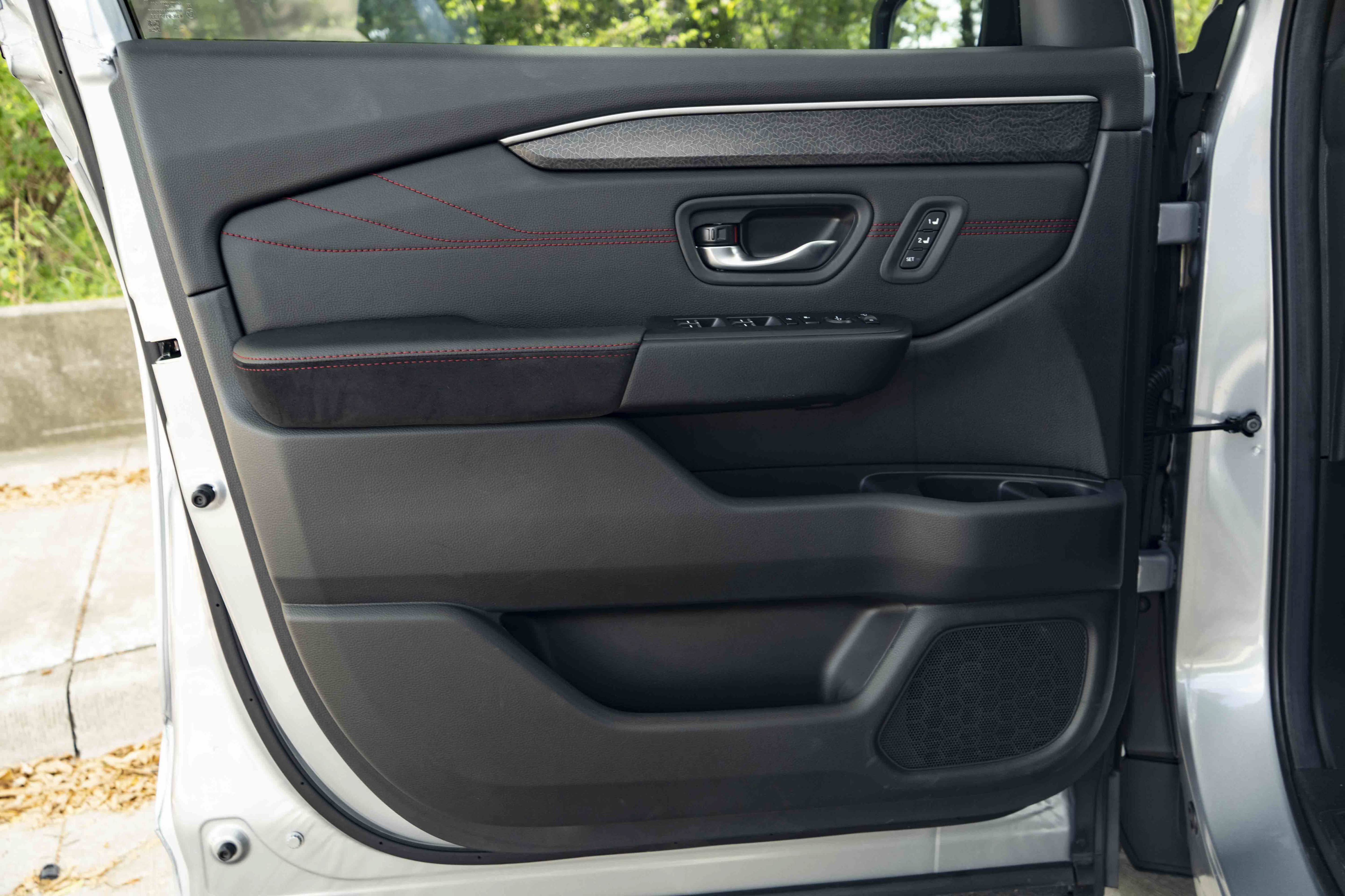 Used 2026 Honda Pilot Black Edition image 38