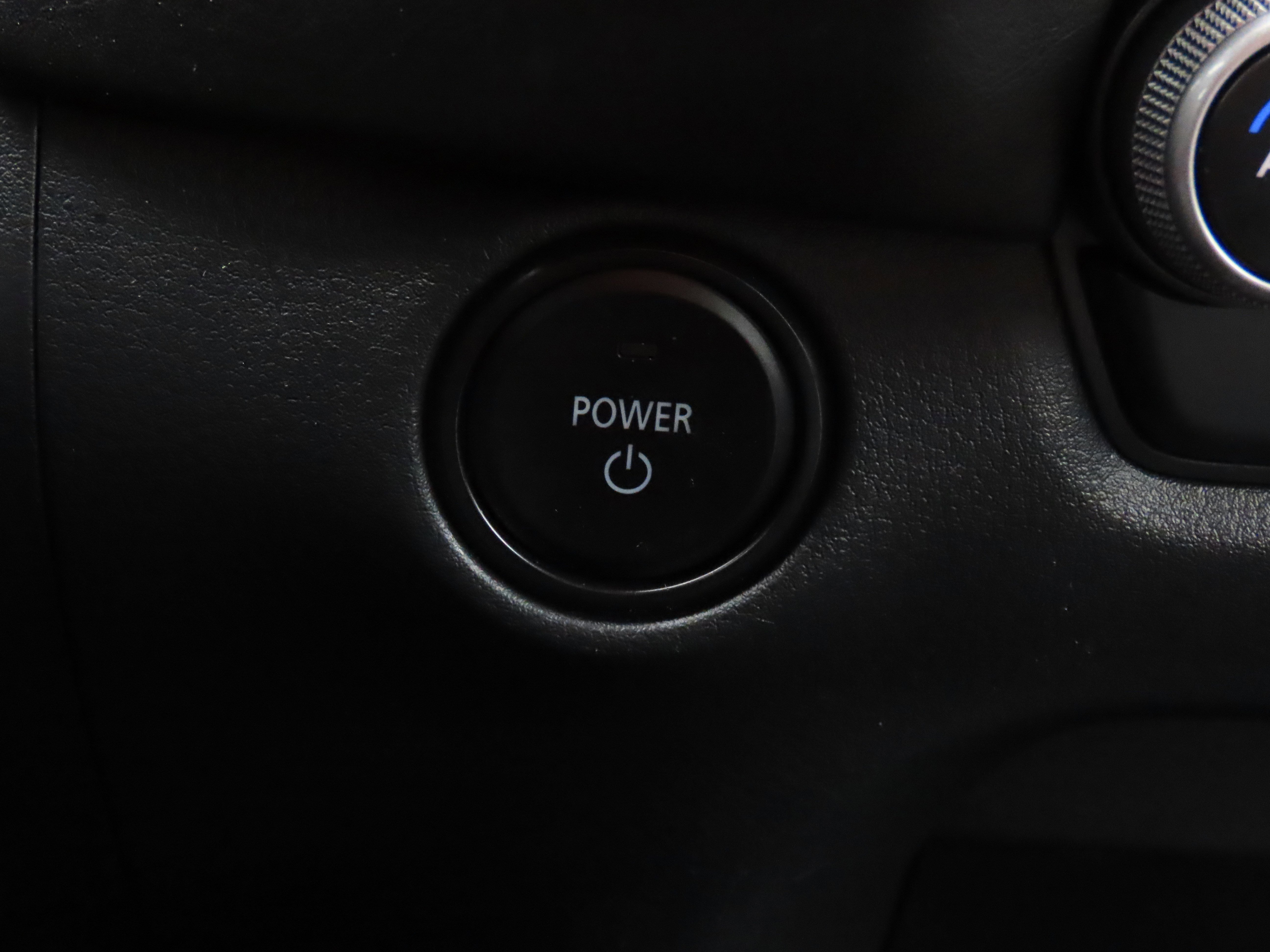 Used 2025 MAZDA CX-50 AWD 2.5 Hybrid w/ Premium Pkg image 29