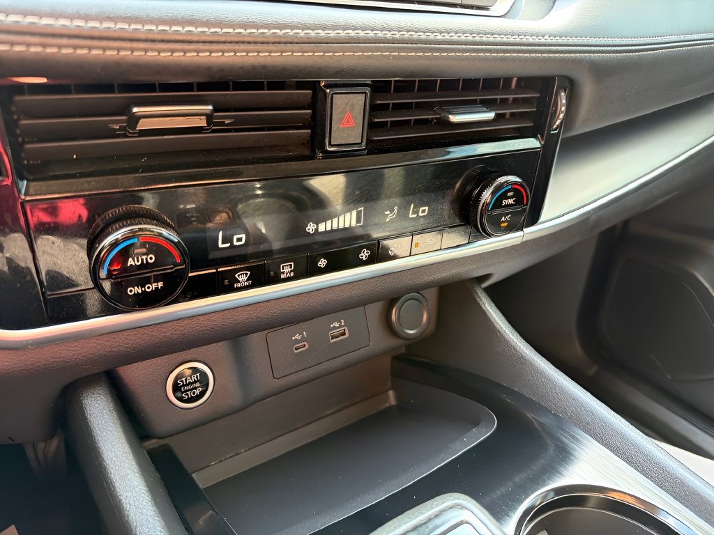 Used 2022 Nissan Rogue SV AWD/4WD image 26