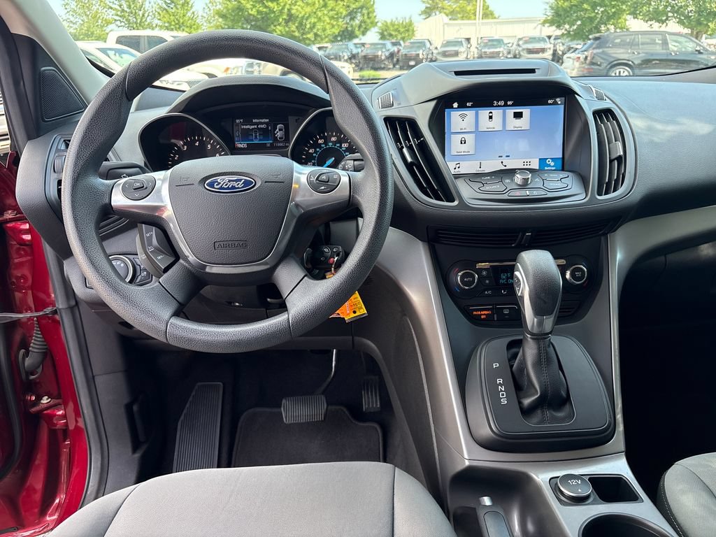 Used 2016 Ford Escape SE w/ Equipment Group 201A AWD/4WD image 31