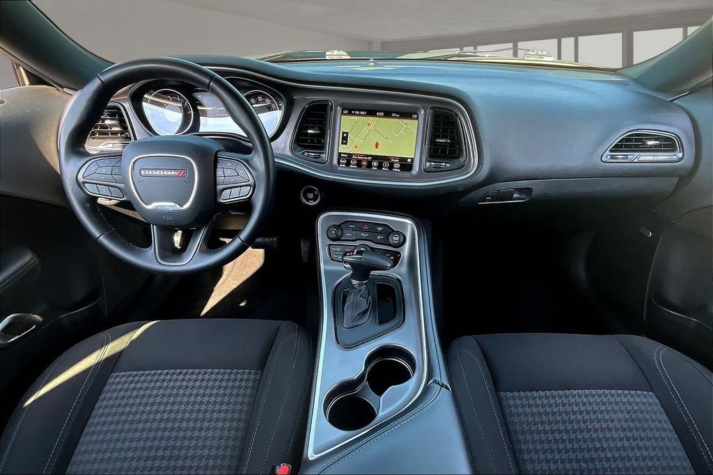 Used 2022 Dodge Challenger SXT w/ Driver Convenience Group image 7