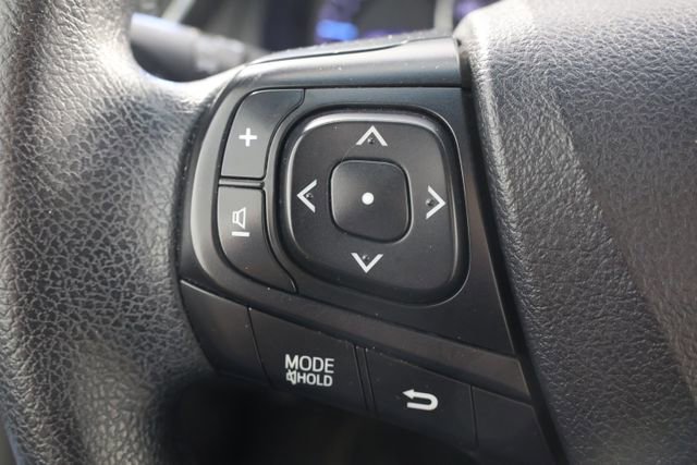 Used 2015 Toyota Camry LE FWD image 11