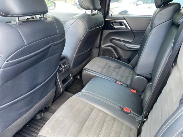 Used 2024 Mitsubishi Outlander SE FWD image 24