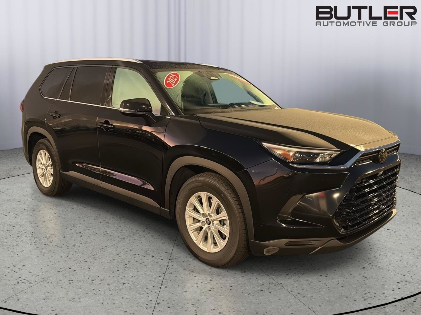 Certified 2025 Toyota Grand Highlander FWD image 8