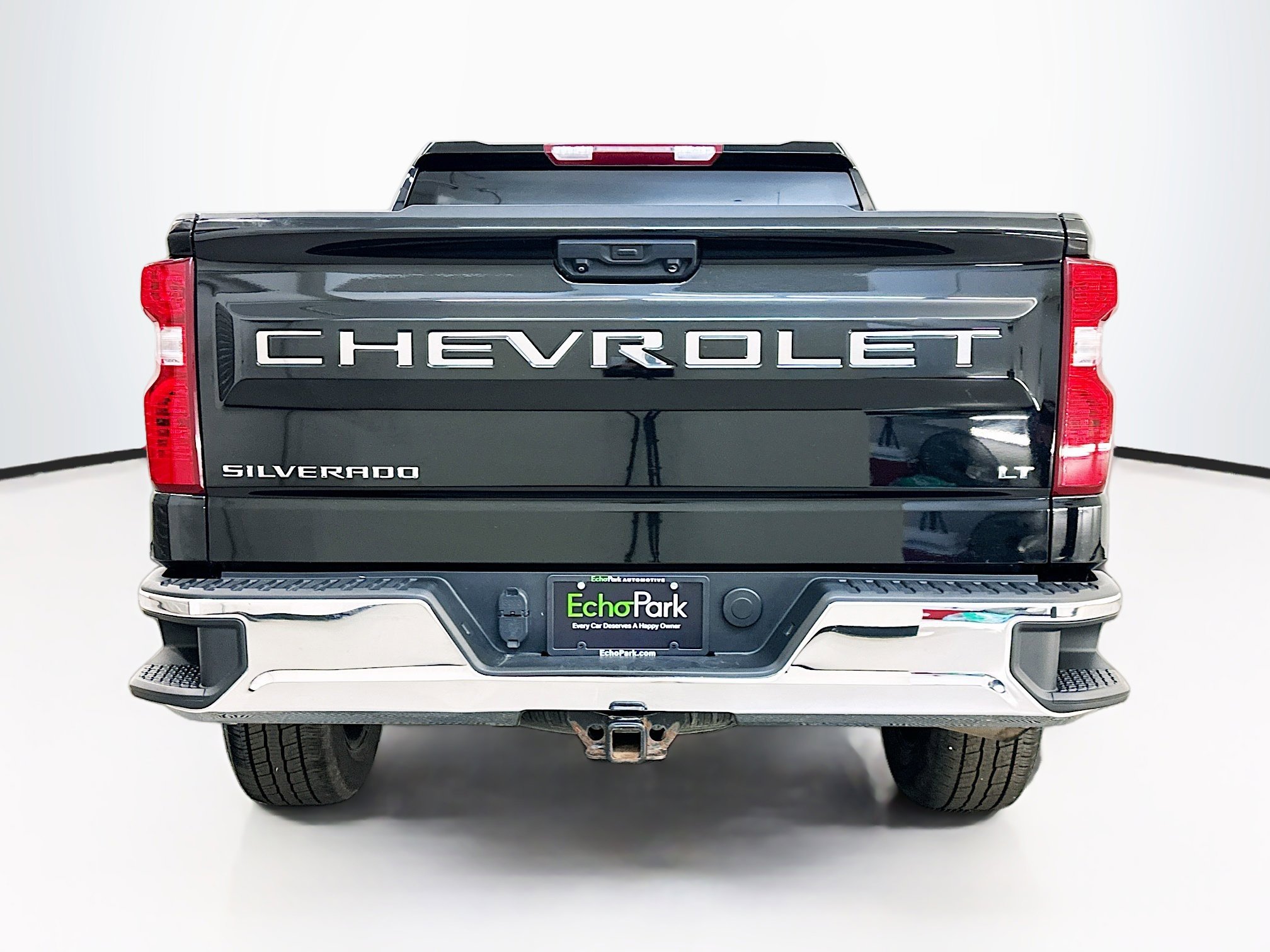 Used 2023 Chevrolet Silverado 1500 LT AWD/4WD image 7