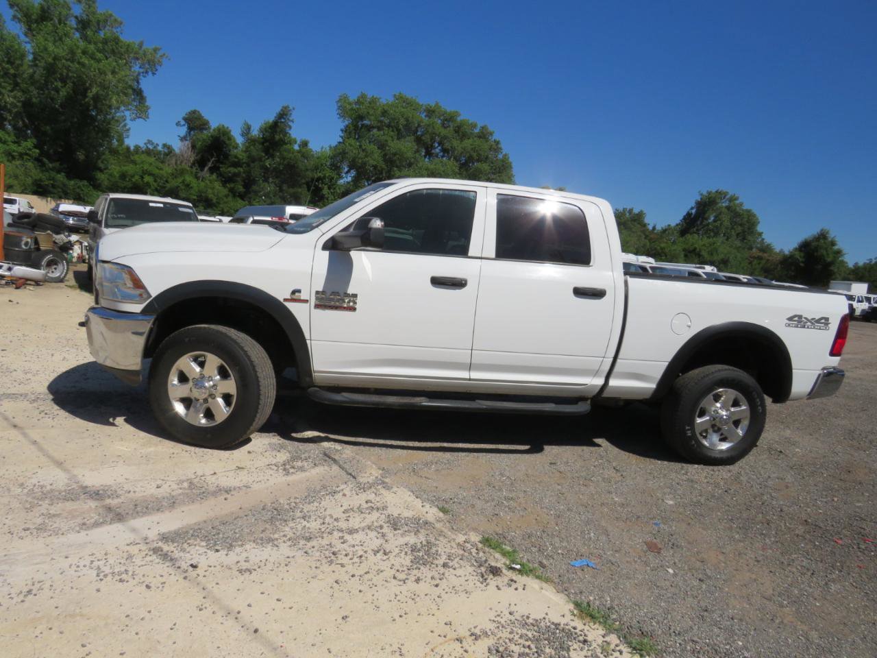 Used 2018 RAM 2500 Tradesman w/ Chrome Appearance Group image 8