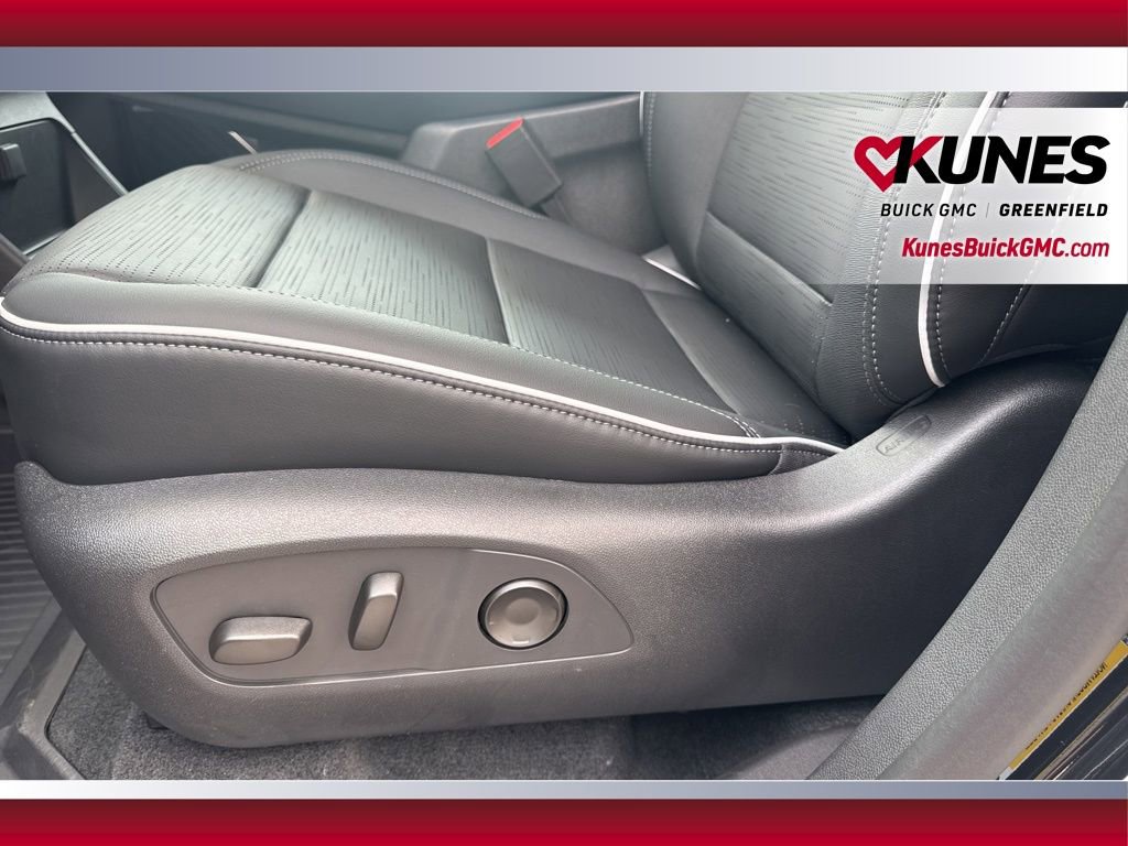 New 2026 Buick Enclave Sport Touring w/ Power Package image 19