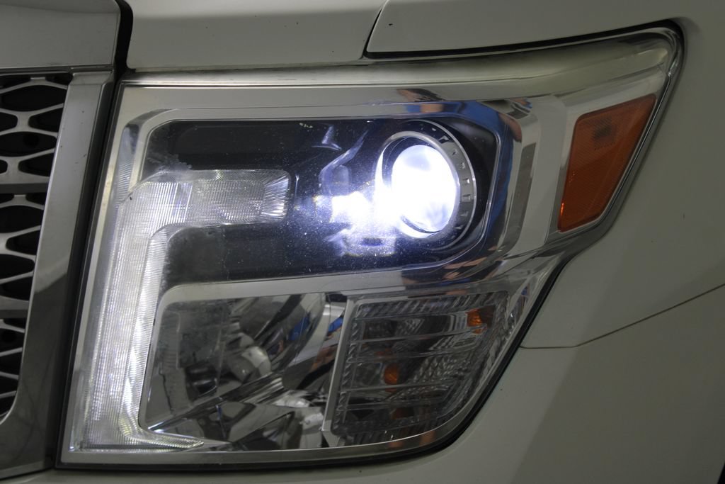 Used 2017 Nissan Titan SL RWD image 55