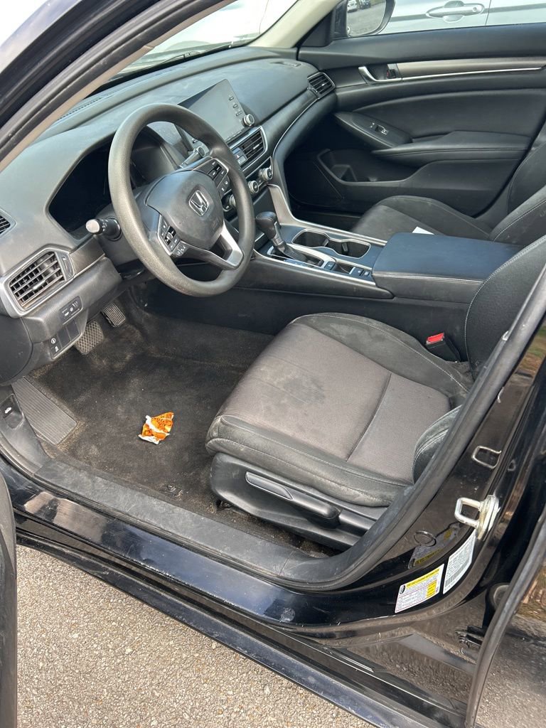 Used 2019 Honda Accord LX image 7