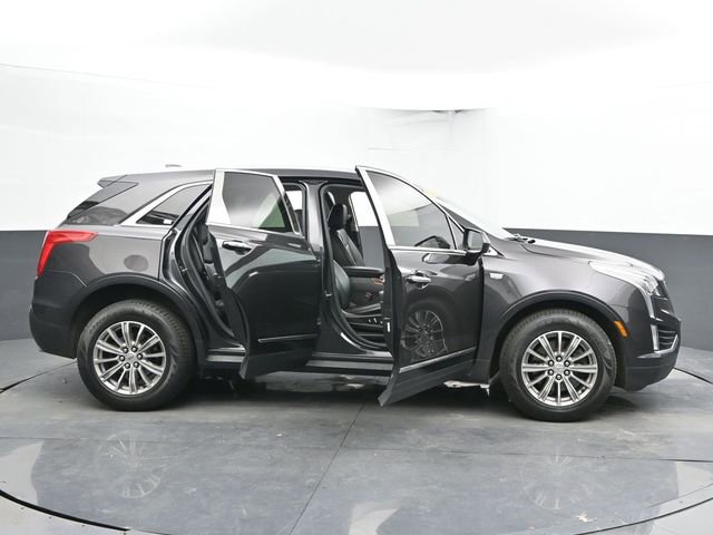 Used 2017 Cadillac XT5 Luxury w/ LPO, Wheel Lock Package image 38