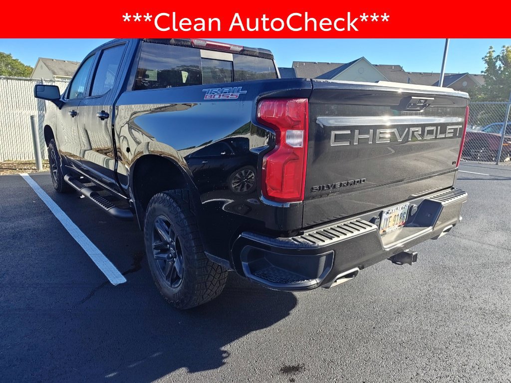 Used 2024 Chevrolet Silverado 1500 LT Trail Boss w/ Convenience Package II AWD/4WD image 4