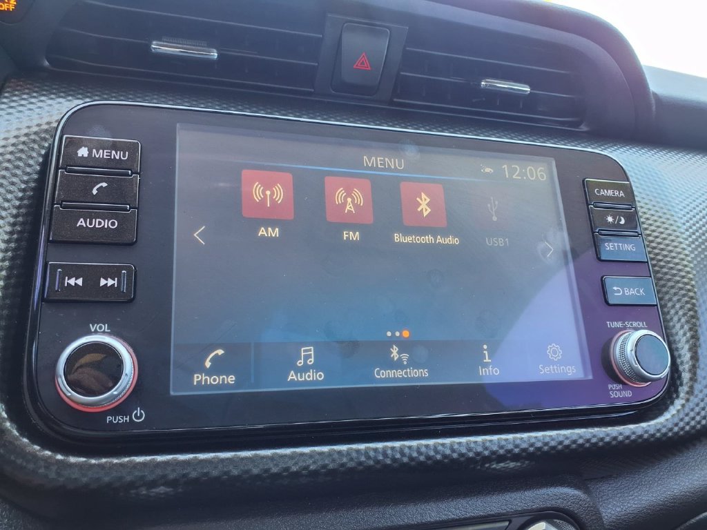 Used 2024 Nissan Kicks SV FWD image 3