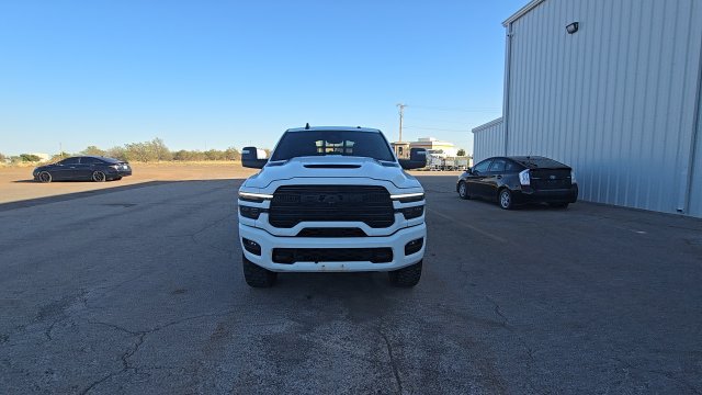 Used 2025 RAM 2500 Laramie AWD/4WD image 3