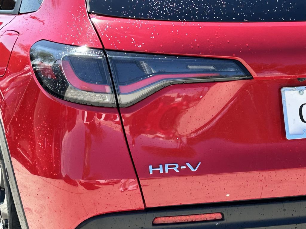 Used 2025 Honda HR-V Sport image 7