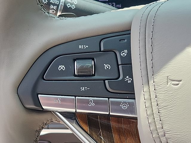 Certified 2024 Cadillac Escalade ESV Premium Luxury Platinum AWD/4WD image 22