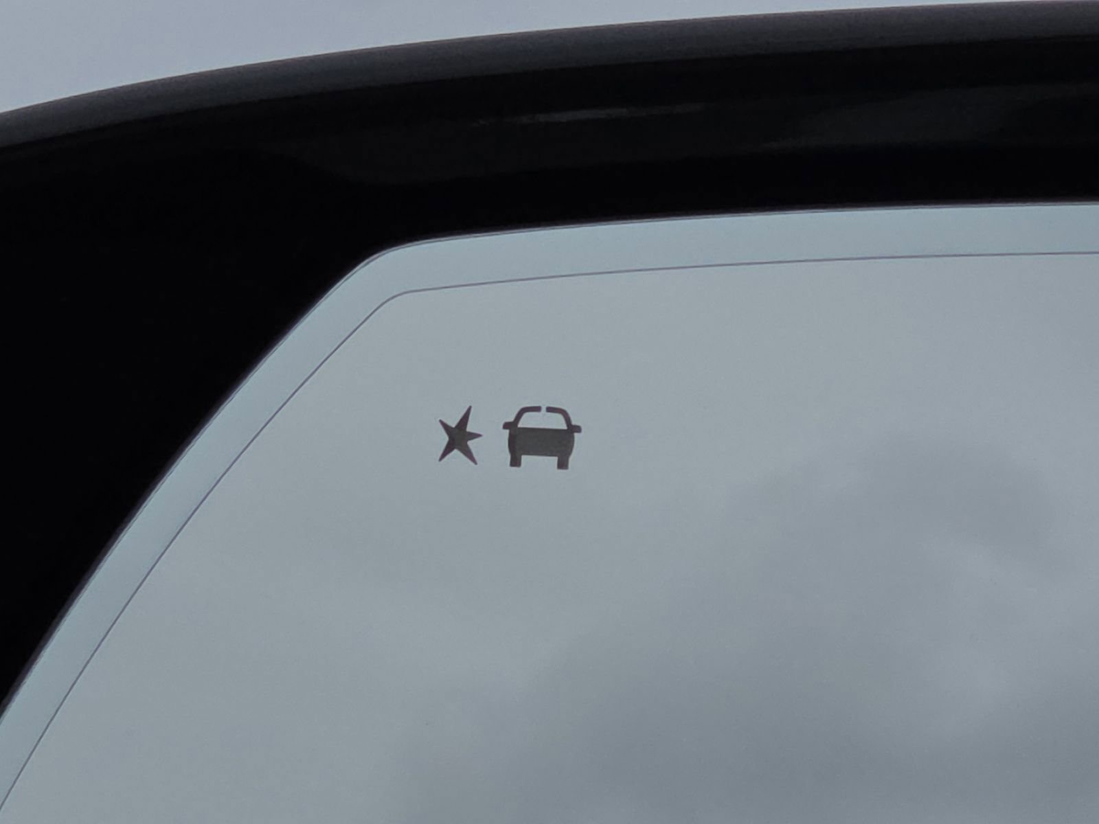 New 2026 GMC Yukon AT4 w/ AT4 Premium Plus Package image 13