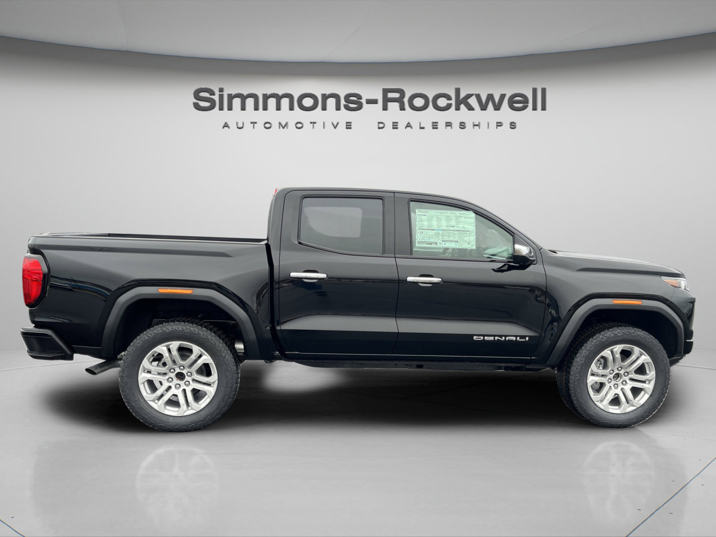 New 2026 GMC Canyon Denali w/ LPO, Denali Black Edition image 8