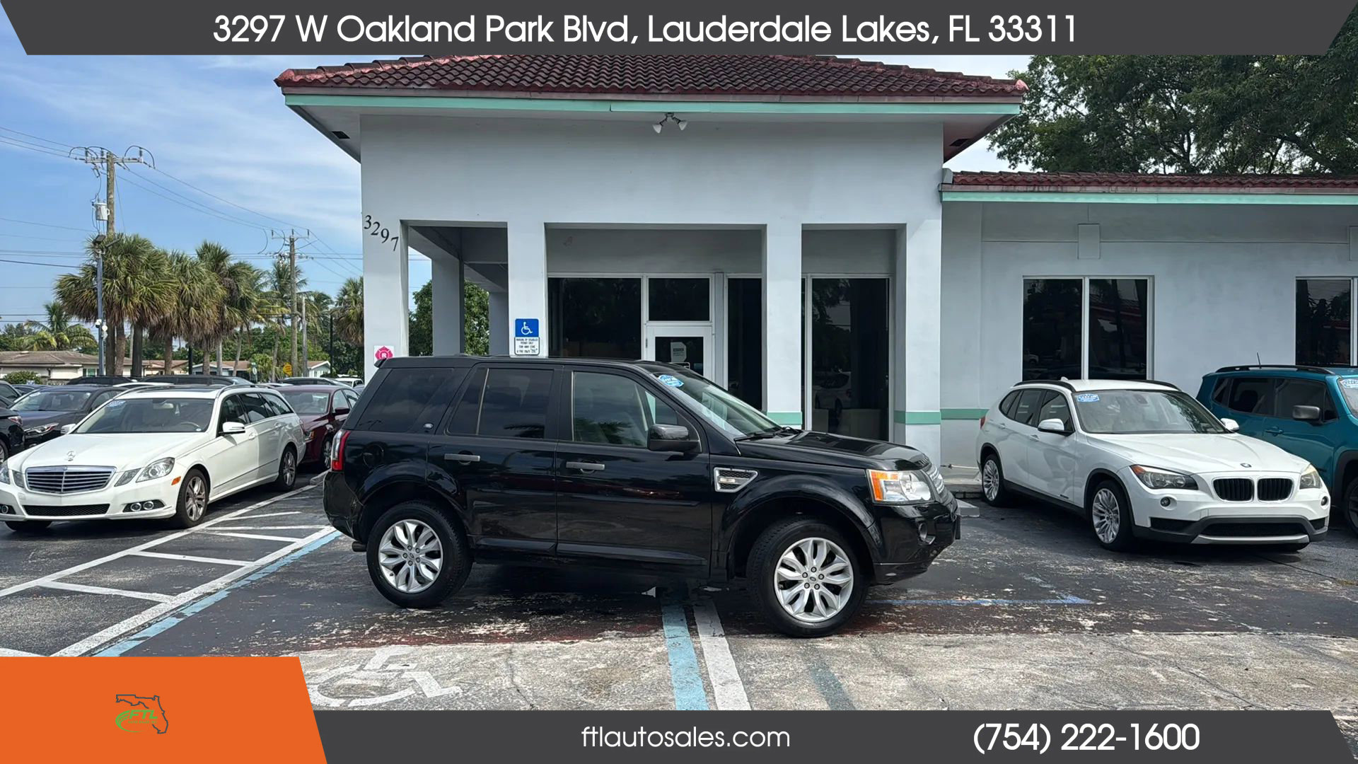 Used 2011 Land Rover LR2 HSE AWD/4WD image 1