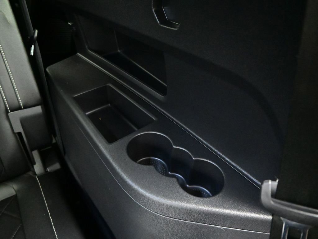 Used 2024 Volkswagen Atlas SEL Premium R-Line image 44