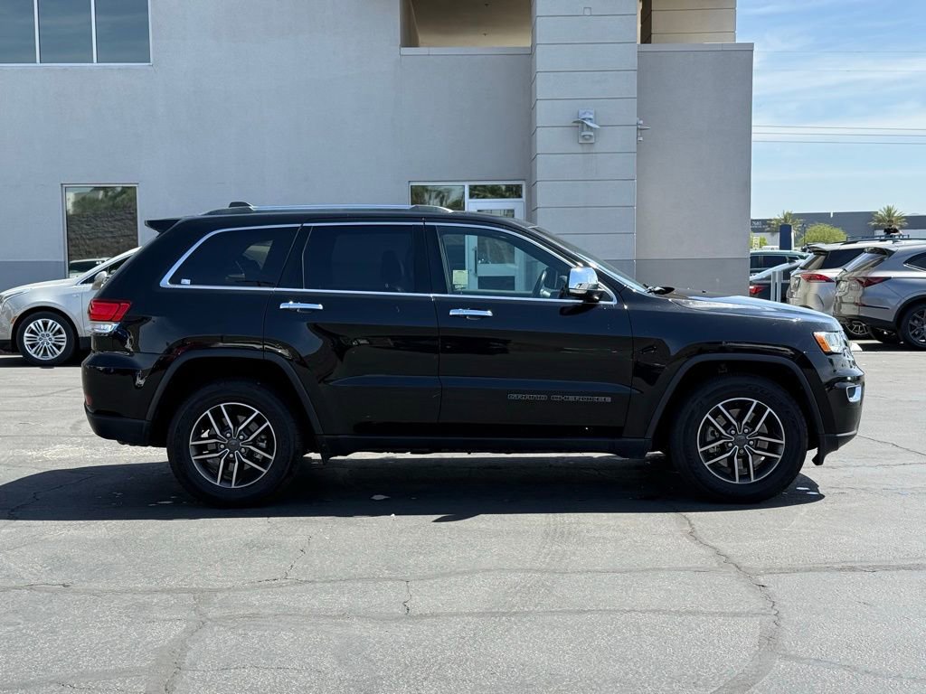 Used 2021 Jeep Grand Cherokee Limited RWD image 2