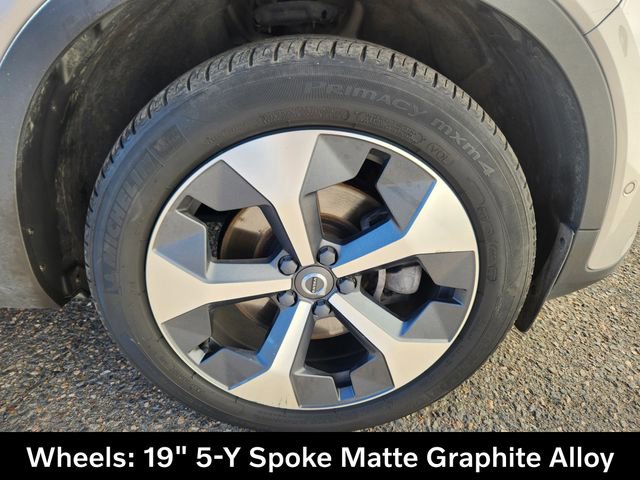 Certified 2023 Volvo XC40 B5 Plus w/ Driver Assist Package AWD/4WD image 21