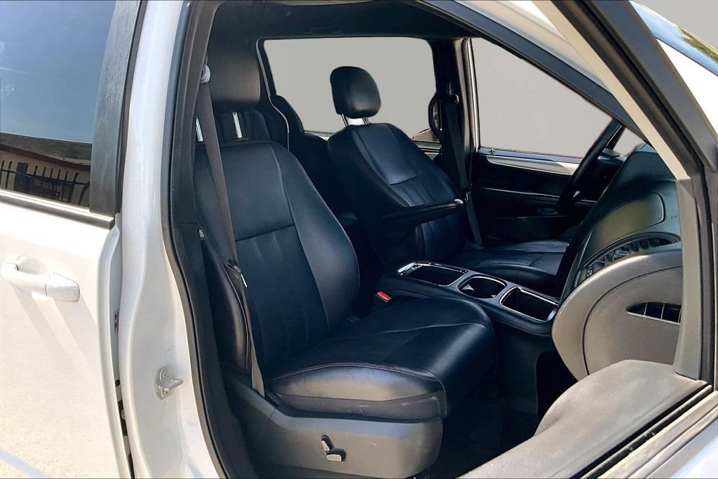 Used 2019 Dodge Grand Caravan GT FWD image 32