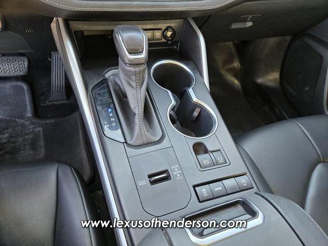 Used 2020 Toyota Highlander XLE FWD image 30