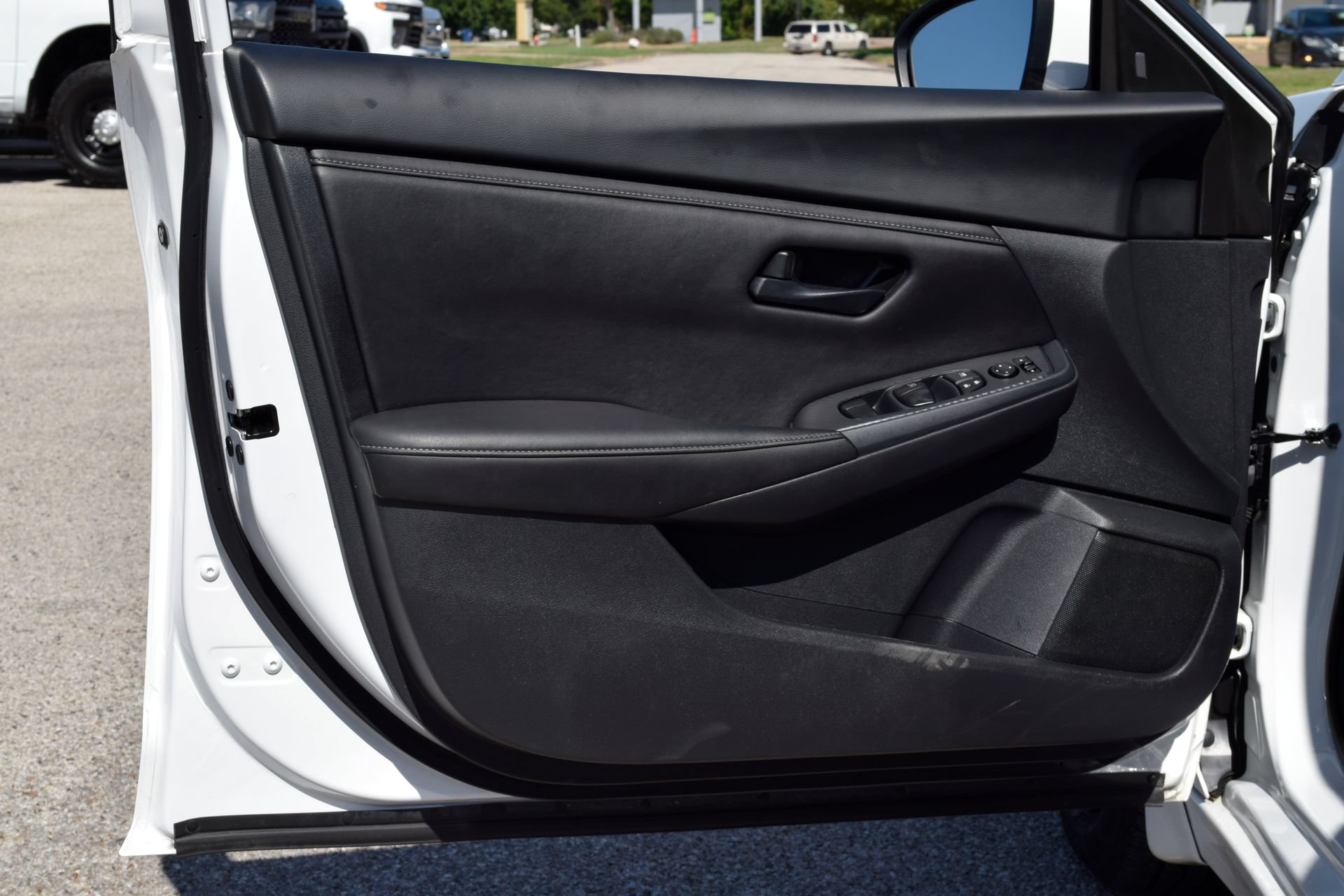 Used 2024 Nissan Sentra S FWD image 16