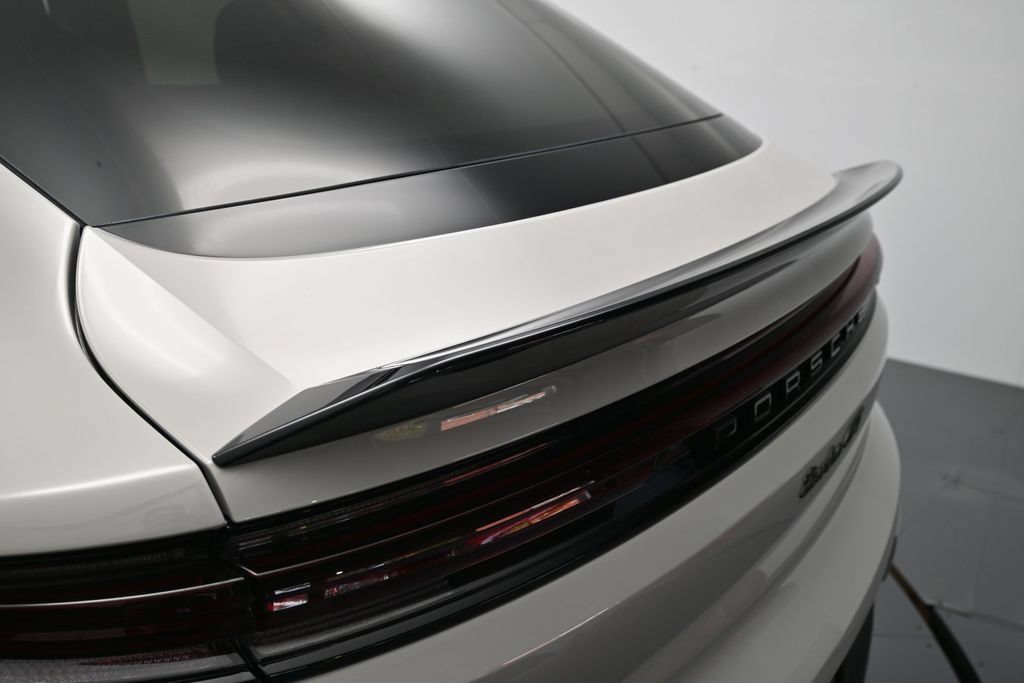 Certified 2025 Porsche Cayenne Turbo GT AWD/4WD image 38