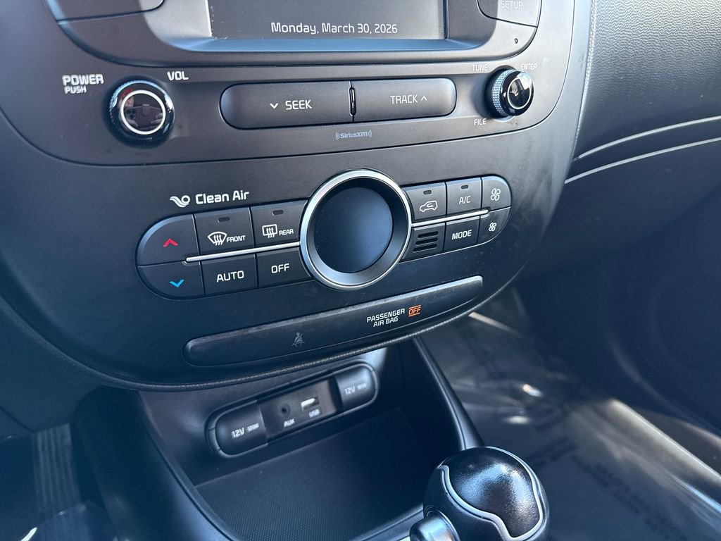 Used 2017 Kia Soul + image 25