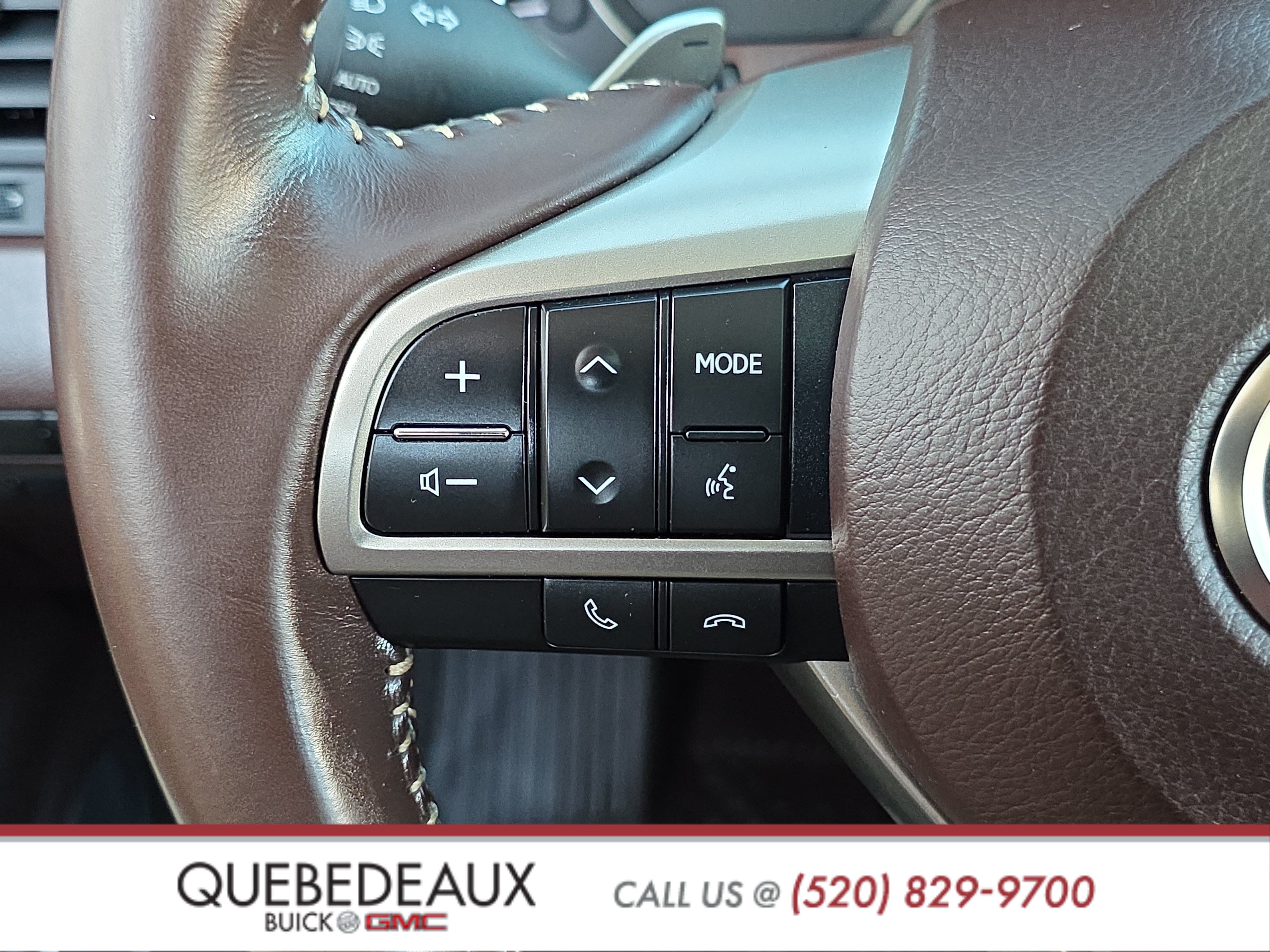 Used 2020 Lexus RX 350L Premium w/ Premium Package AWD/4WD image 17
