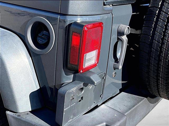 Used 2018 Jeep Wrangler Unlimited Sport S image 29