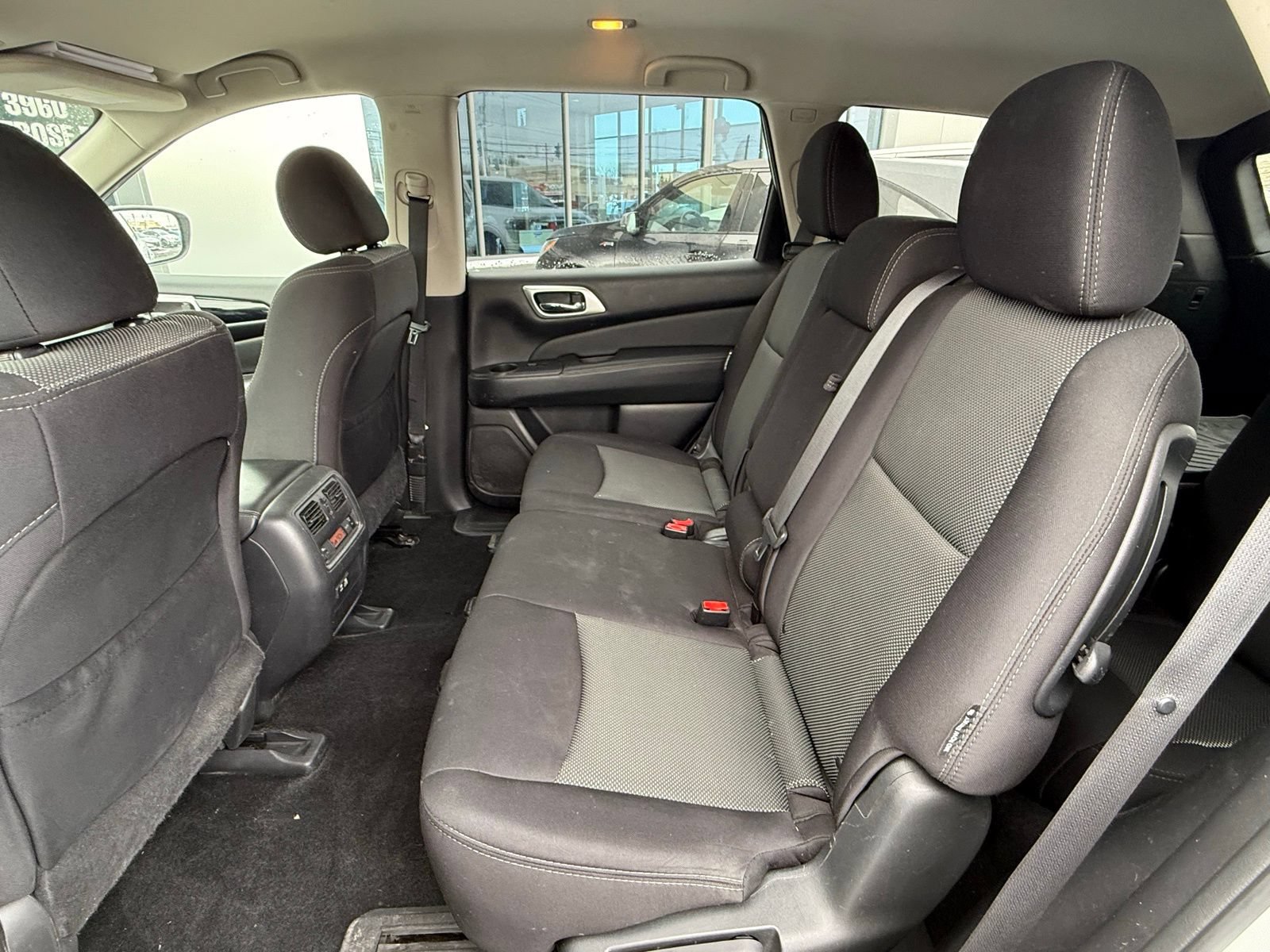 Used 2019 Nissan Pathfinder S AWD/4WD image 13