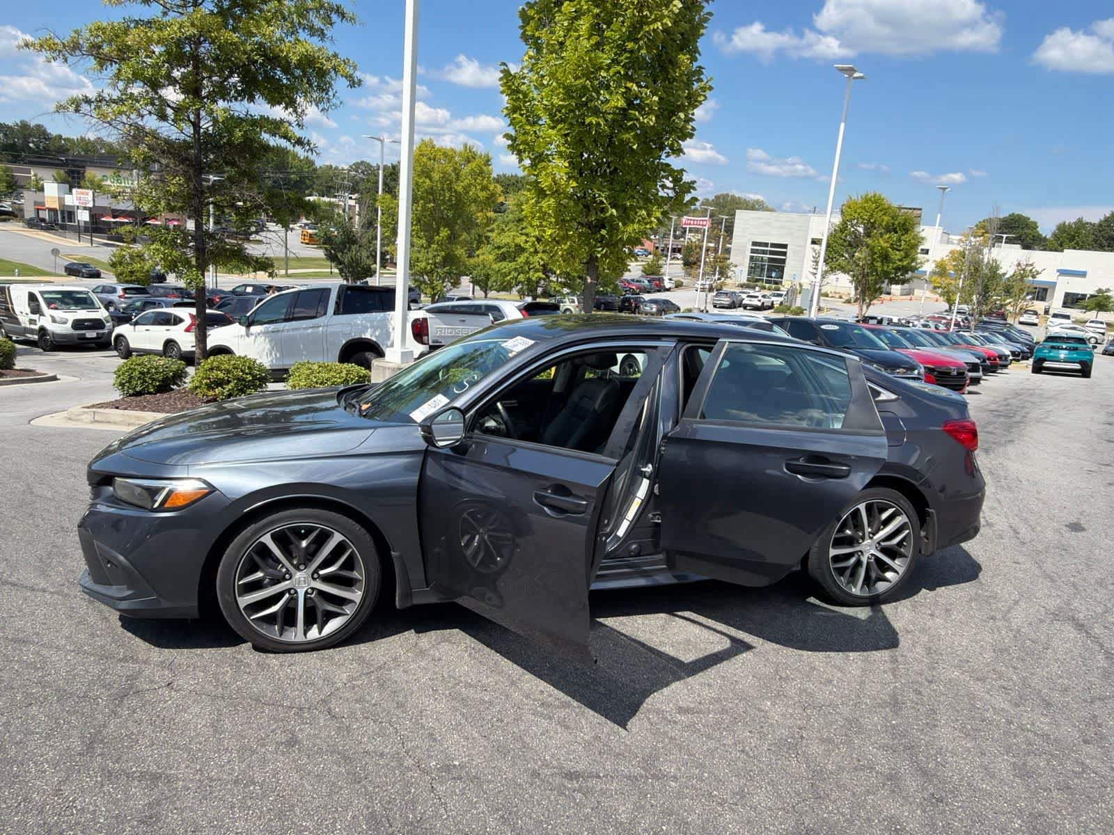 Used 2023 Honda Civic Touring image 18