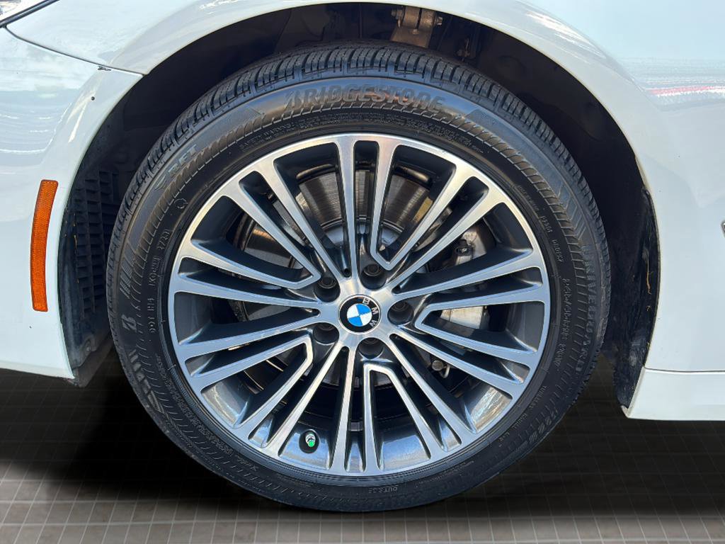 Used 2019 BMW 530i w/ Convenience Package image 46
