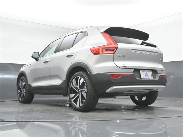 Used 2024 Volvo XC40 B5 Plus w/ Climate Package image 41