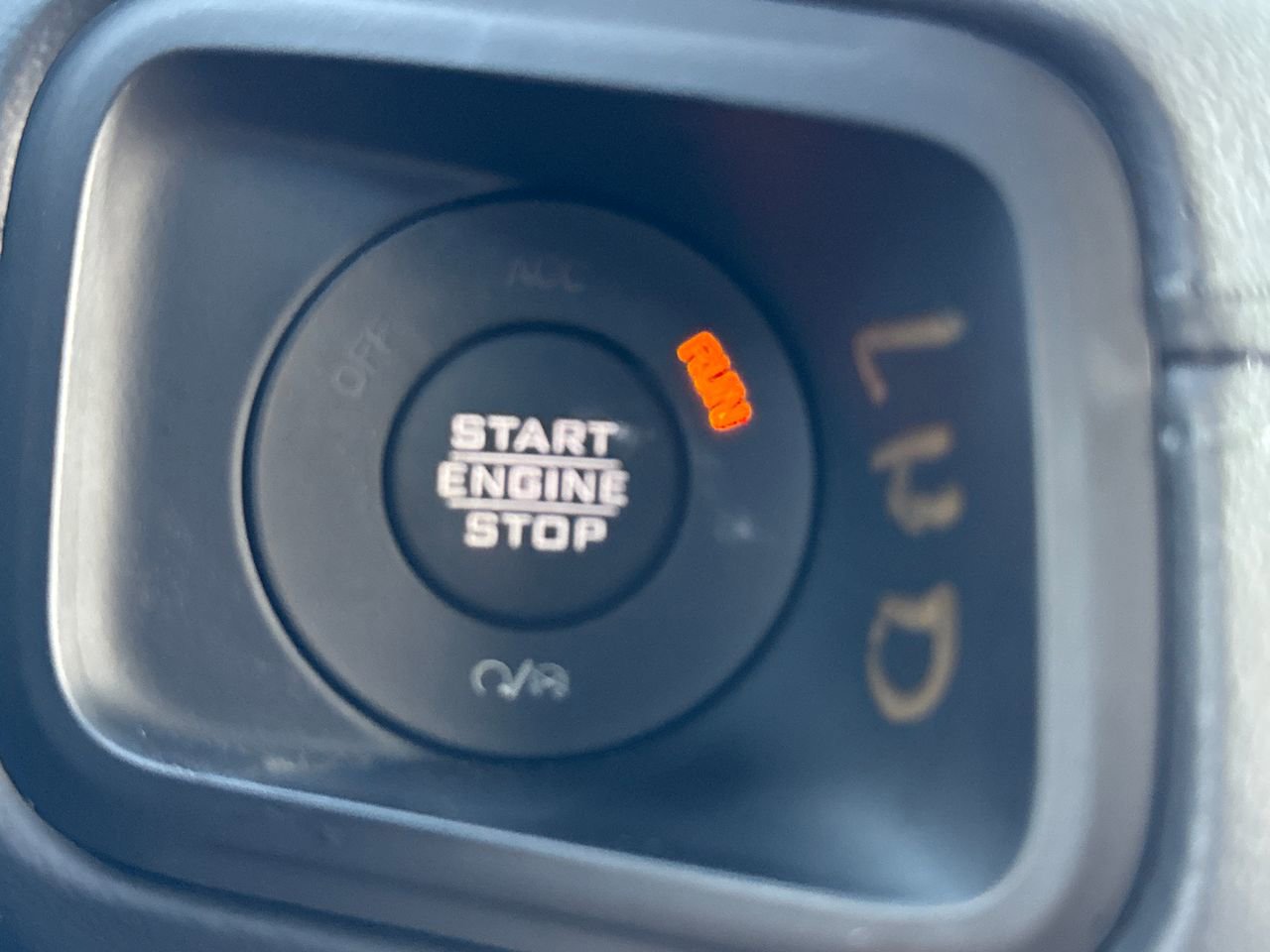 Used 2025 Jeep Wrangler Unlimited Sahara image 21