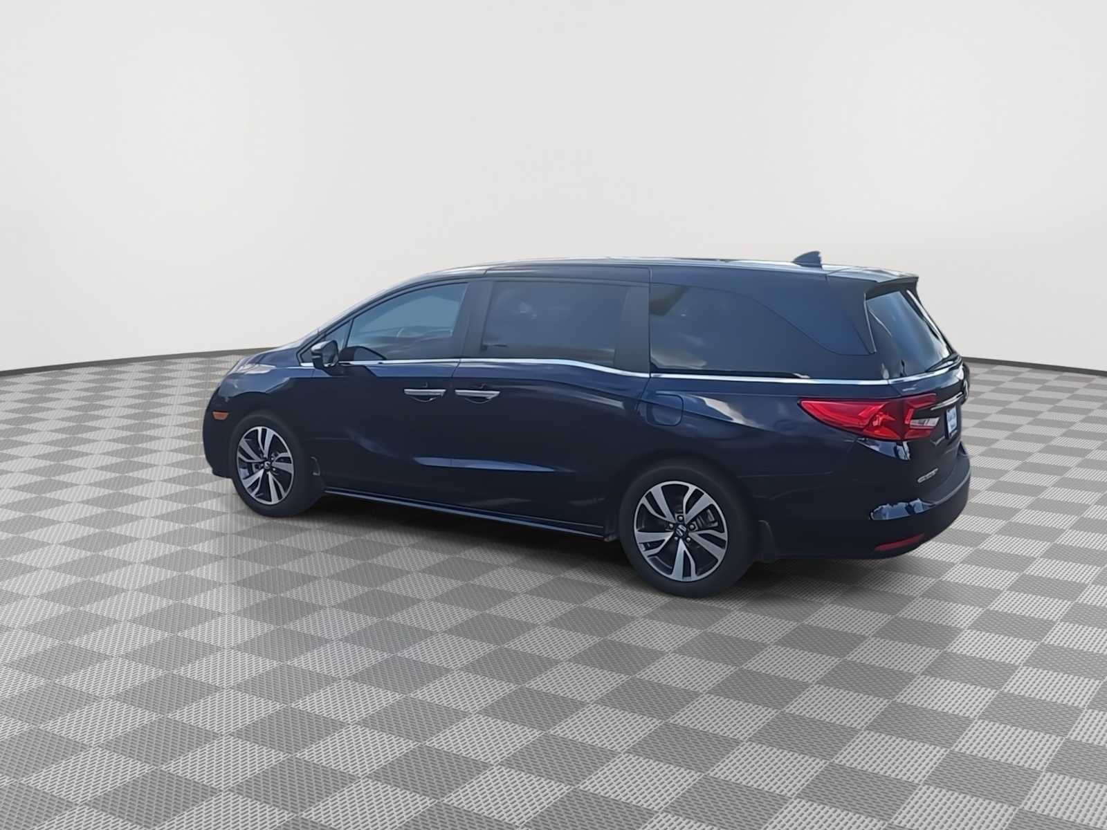 Used 2023 Honda Odyssey Touring image 6