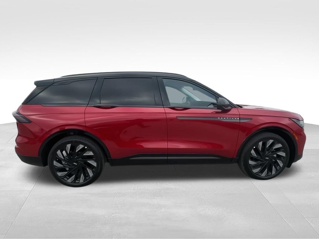 New 2026 Lincoln Nautilus Reserve w/ Jet Appearance Package AWD/4WD image 9