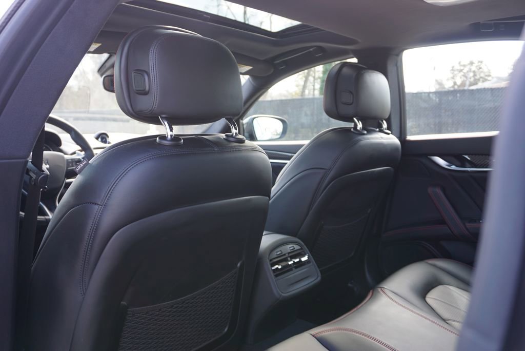 Used 2023 Maserati Ghibli Modena image 35