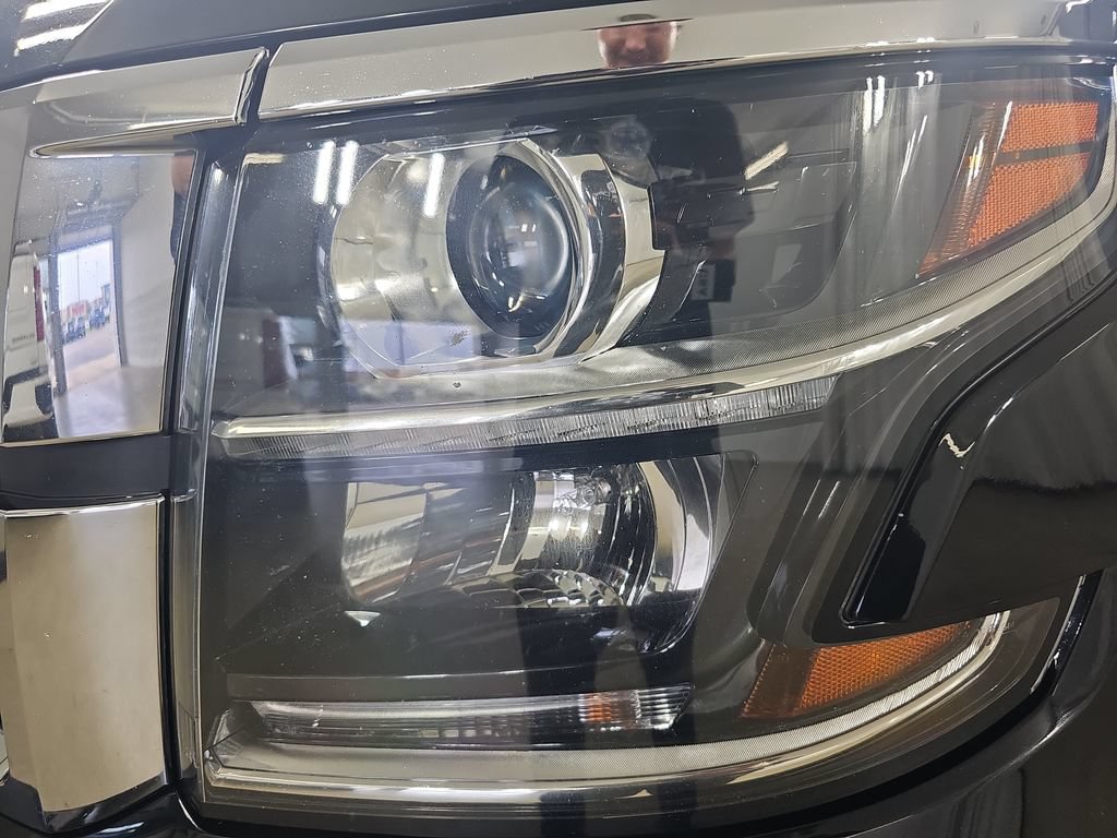 Certified 2019 Chevrolet Tahoe LS w/ Enhanced Driver Alert Package AWD/4WD image 37