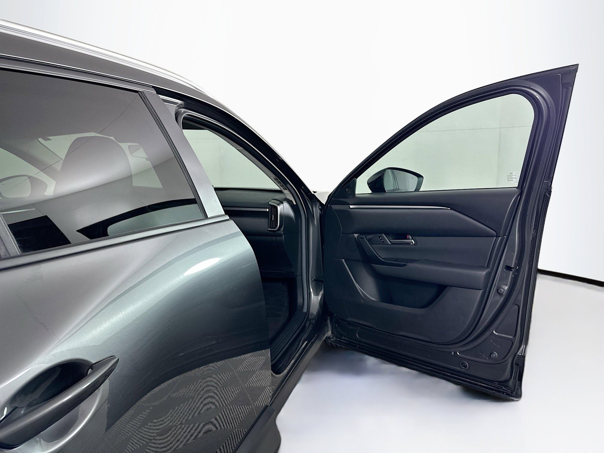 Used 2024 MAZDA CX-50 AWD 2.5 S w/ Cargo Package image 31