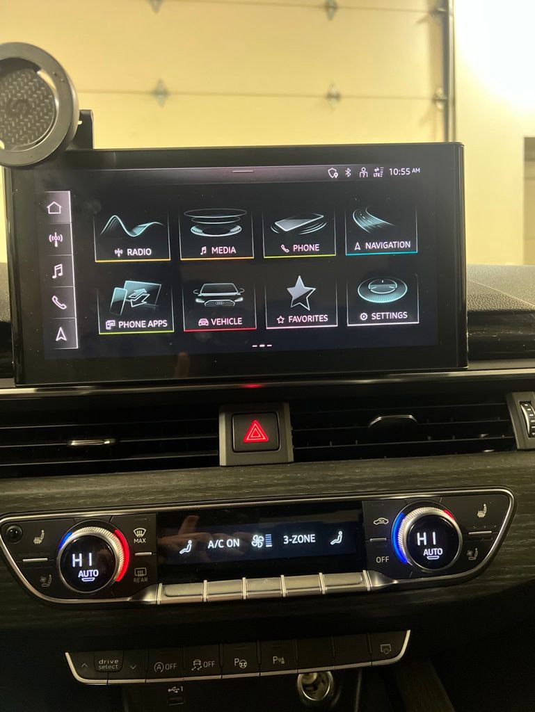 Used 2020 Audi A4 2.0T Prestige w/ Prestige Package AWD/4WD image 9