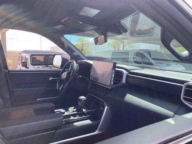 Used 2023 Toyota Tundra Platinum AWD/4WD image 5
